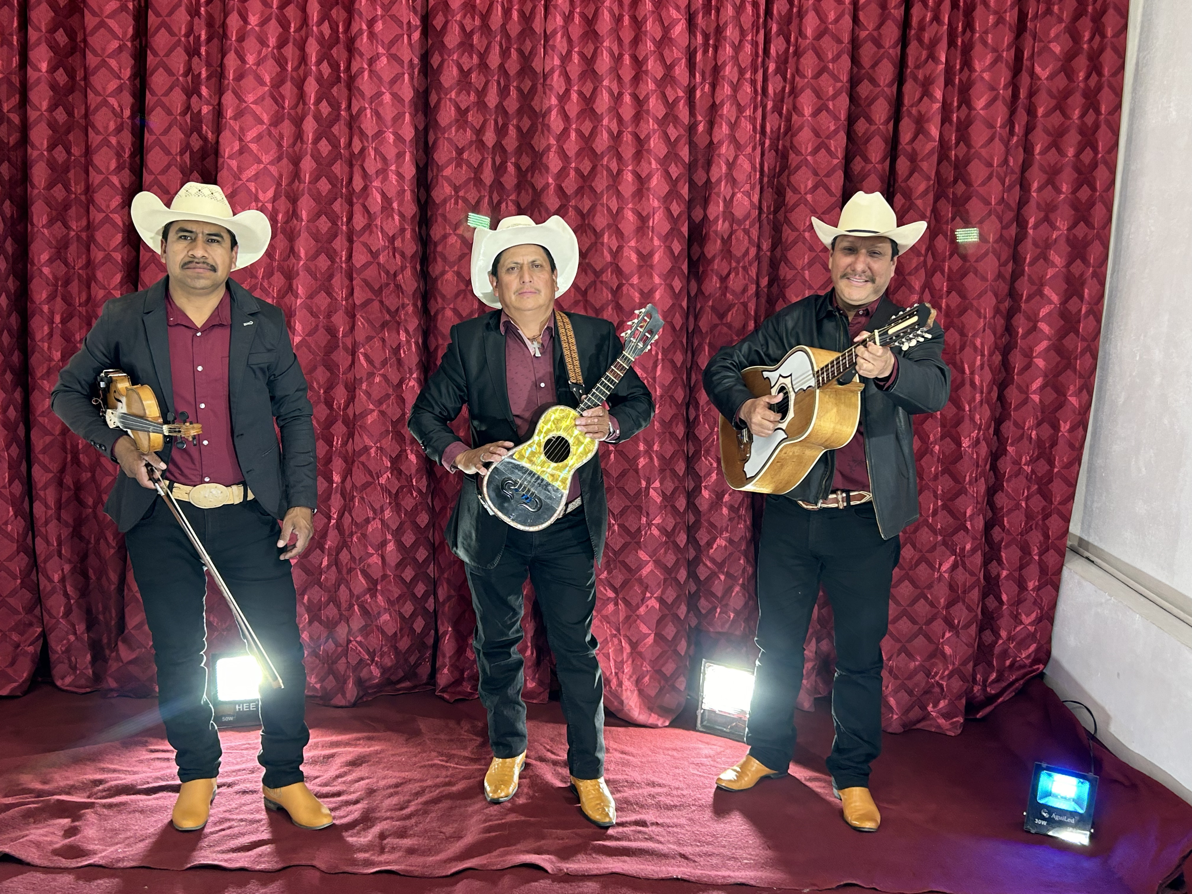 Huastecos en CDMX para eventos y celebraciones