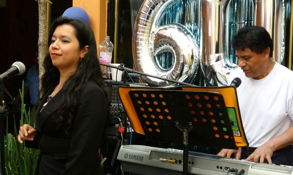 Tecladistas en CDMX para eventos y celebraciones